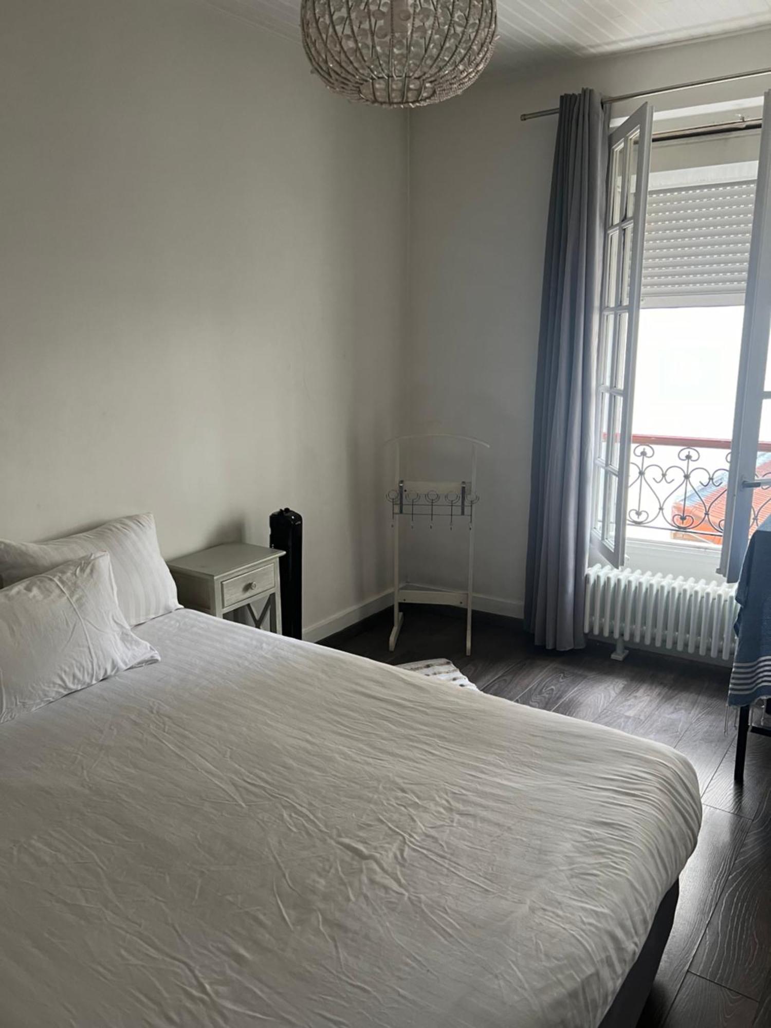 Ferienwohnung Le Nid Douillet En Plein Centre Levallois-Perret Exterior foto