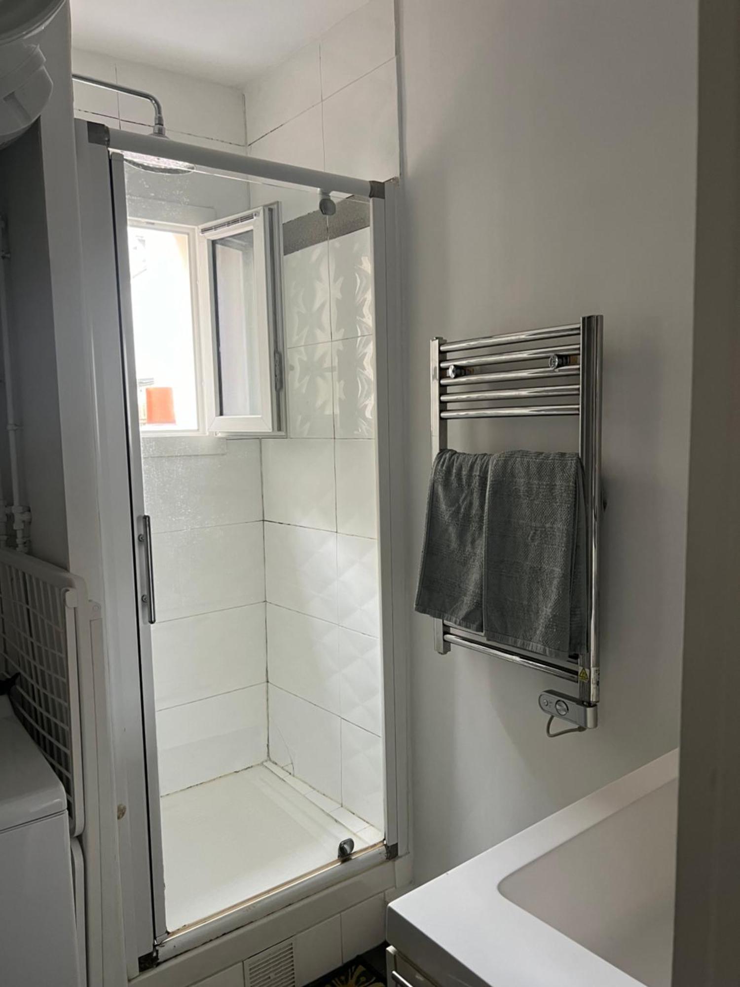 Ferienwohnung Le Nid Douillet En Plein Centre Levallois-Perret Exterior foto
