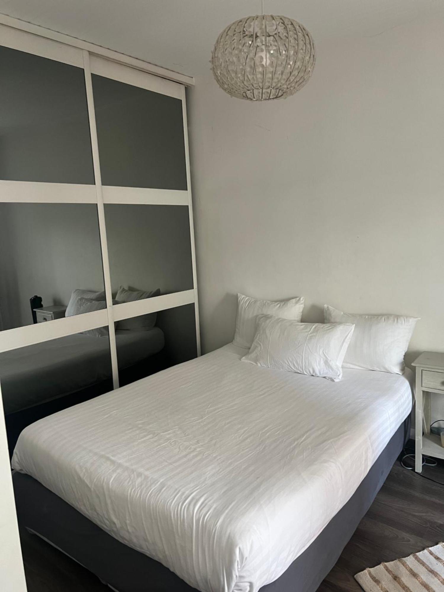 Ferienwohnung Le Nid Douillet En Plein Centre Levallois-Perret Exterior foto